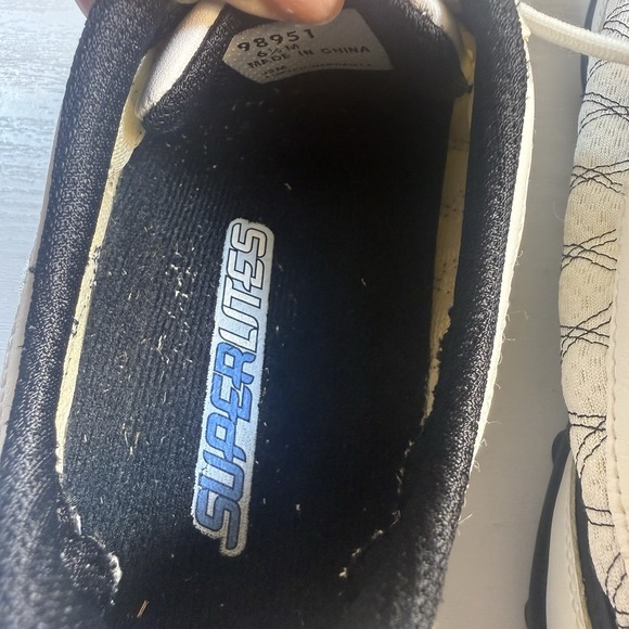 FootJoy FJ Superlites Spikeless Golf Shoes 98951 US 6.5 M Women Mesh White Black - Picture 10 of 10